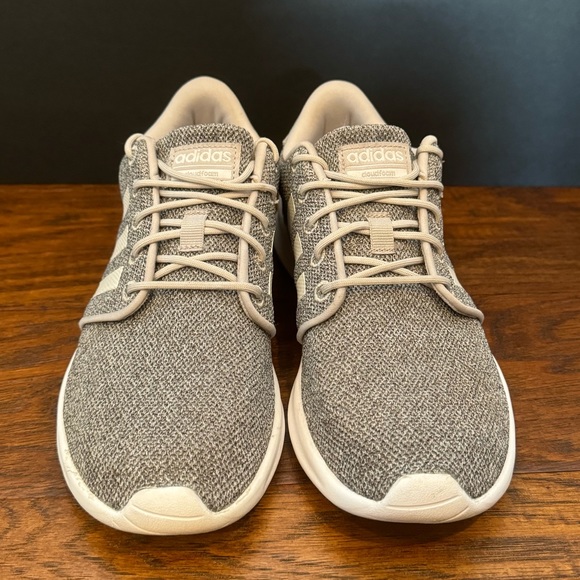 Adidas Cloudfoam Grey White Sneakers - Picture 4 of 9